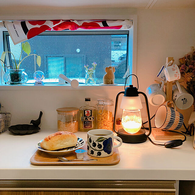 キッチン,アロマキャンドルライト,雨の日,小窓,RoomClipショッピング,癒し,シンプル,おうち時間,ナチュラル,My Desk kaorikoの部屋