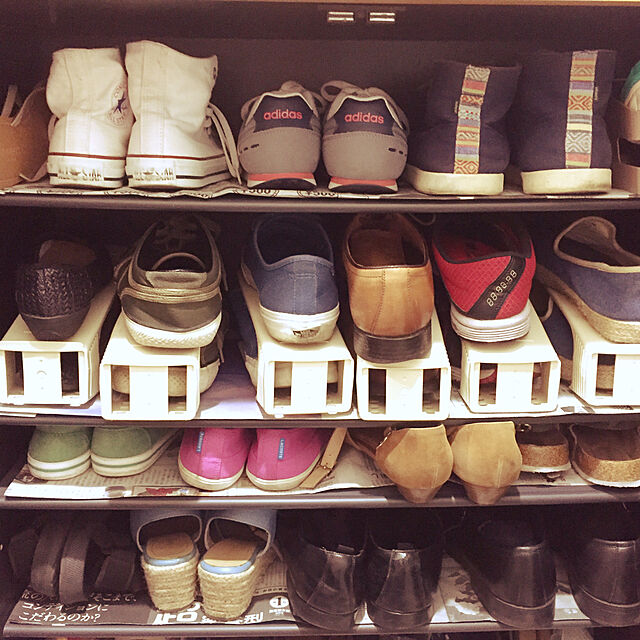 靴の収納アイデア180選 100均 ニトリ 無印の活用例 Diyアイデアを紹介 Roomclip Mag 暮らしとインテリアのwebマガジン