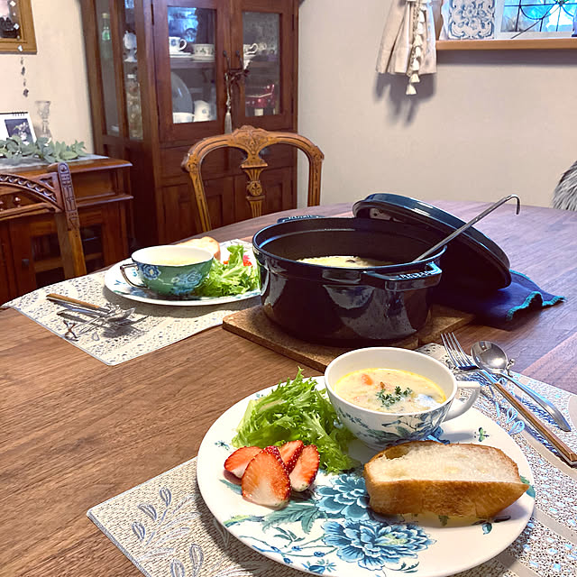 冬の食卓,朝食の風景,ジャスパー・コンラン シノワズリ,WEDGWOOD,新年の抱負,STAUB,器好き,STAUB24cm,好きなものに囲まれた暮らし,ストウブ鍋24cm,RoomClipショッピング,おうち見直しキャンペーン,ウェッジウッド,My Desk keikoの部屋