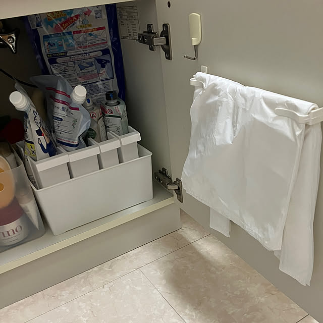 Bathroom,セリア,S字フック,ゴミ袋収納バー,吊す収納,ゴミ箱,ゴミ袋収納,洗面台表,洗面台扉裏,洗面所,100均 koroの部屋