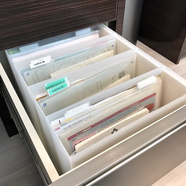 おすすめのデスク収納100選 Roomclip Mag 暮らしとインテリアのwebマガジン