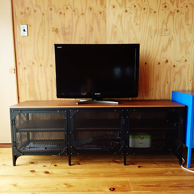 おすすめテレビ台選 ニトリや無印の商品など Roomclip Mag 暮らしとインテリアのwebマガジン