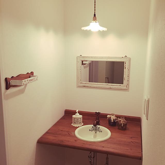 ナチュラル,照明,陶器の洗面,マチルダの蛇口,ミルクガラスシェード yumiraの部屋