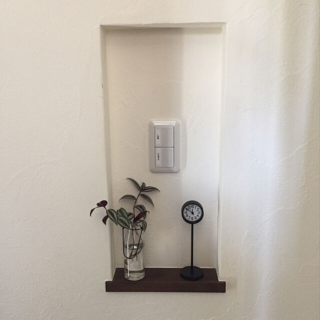 My Shelf,スイッチニッチ,無印の時計,玄関ニッチ,珪藻土の壁 usuririの部屋
