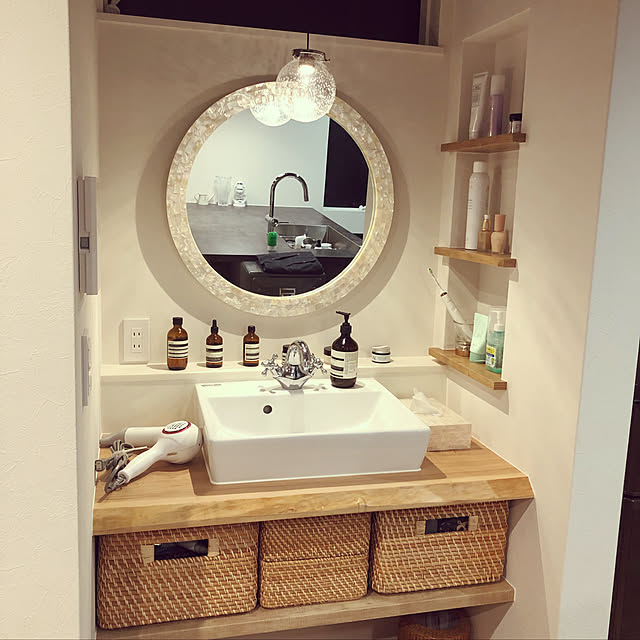 GROHE,無垢材,カフェ風,照明,アンティーク,DIY,一枚板カウンター,無印良品,マリンテイスト,造作洗面台,Bedroom Macoの部屋