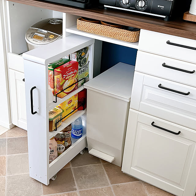 Kitchen,ごみ箱スペース,リメイク,DIY,隙間ワゴン,キッチン背面,カップボード,IKEA,隙間収納,フォローすごく嬉しいです♡,いいね、いつもありがとうございます♡,いつも見てくださって、感謝です♡ cotoriの部屋