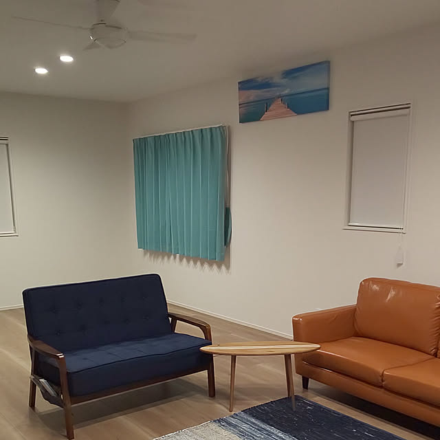 Lounge,別角度から,西海岸て何？,西海岸,デニムラグ,床はグレージュオーク,ニトリのソファー,デニム織り込みラグ,salut!のサーフボードテーブル,激安 maiの部屋