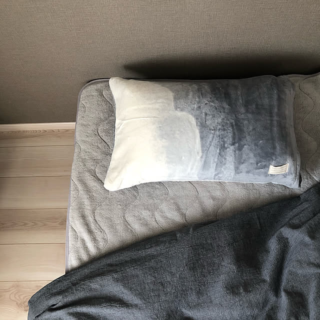 ピローケース,loomandspool,ニューマイヤー,枕カバー,寝室,シンプルな暮らし,心地よい暮らし,癒し happyの部屋