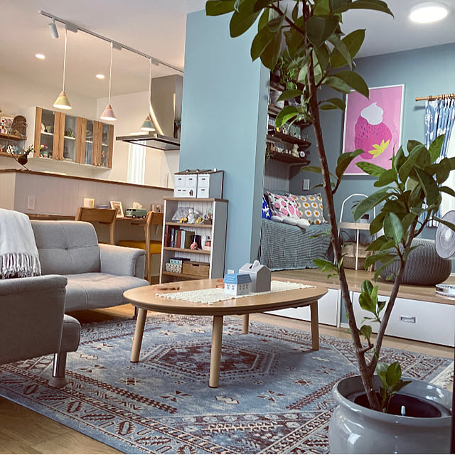 Lounge,アクセントクロス ブルーグレー,無印良品こたつテーブル,unicoラグ,見づらくてごめんなさい(･ω･),before写真これしかなかった,築1年,1年前に引っ越し,ビフォーアフター,注文住宅,北欧住宅,新築一戸建て,小上がり,ヌック IROの部屋