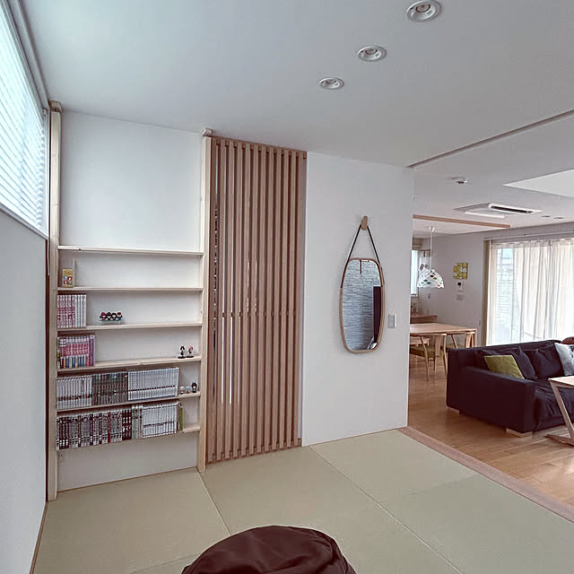 Lounge,漫画収納,漫画,団らんスペース,北欧インテリア,北欧ナチュラル,シンプルが好き,住友林業,DIY,壁面収納,畳コーナー mekichinの部屋