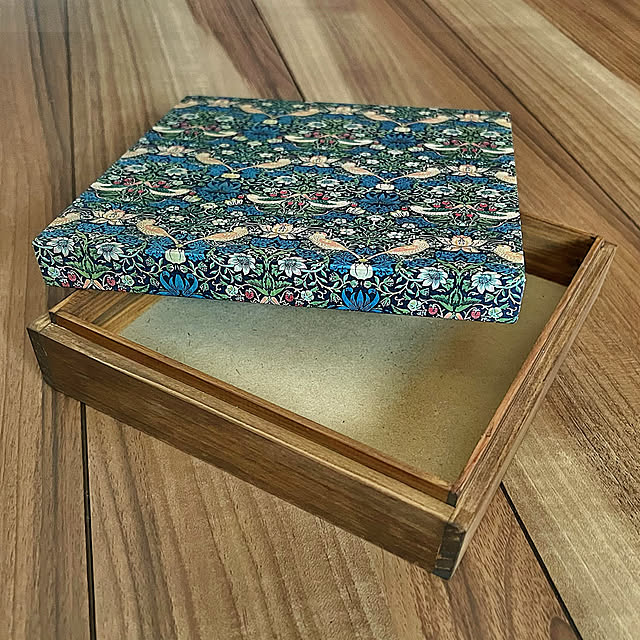 DIY,小物入れ,木箱,ウィリアムモリス,小物入れDIY,William Morris Ys_worksの部屋