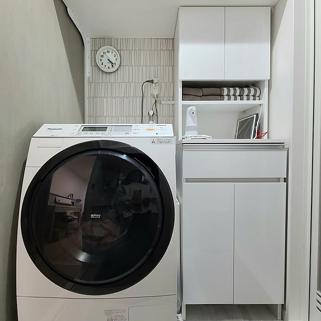 Bathroom,タオル収納,ディノス,サニタリーストッカー,Dinos,ヒオリエタオル,もふもふ,ヒオリエ フェイスタオル,コットンタウン　フェイスタオル,BRUNO 時計,コメントお気遣いなく♡,いつもいいねやコメありがとうございます♡,マンション,メゾネットマンション Takiの部屋