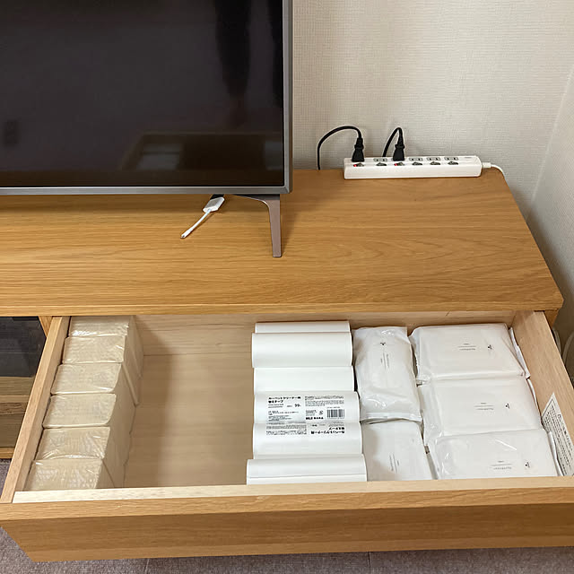 Lounge,コロコロ,テレビ台引き出し,無印良品,ティッシュ,ウェットティッシュ koroの部屋