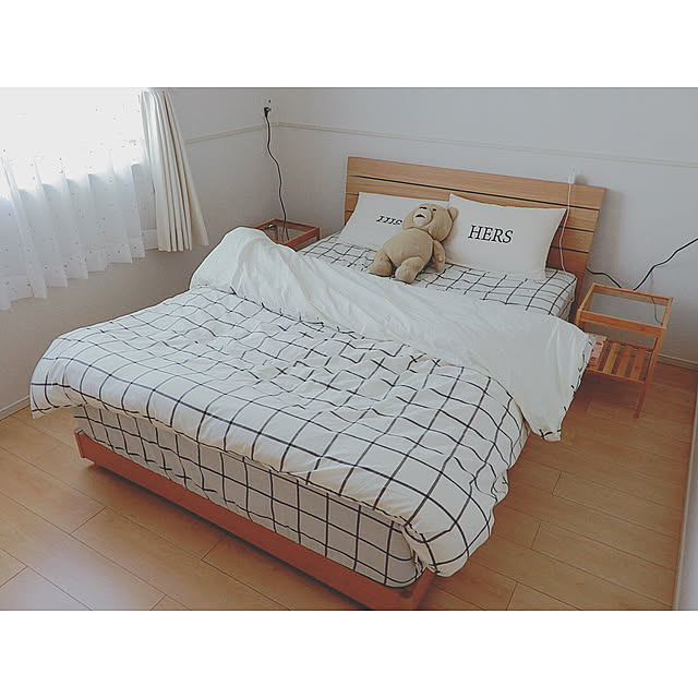 Bedroom,6畳,初投稿,シンプルインテリア,#新築,#2人暮らし,#2ldk,ニトリ,IKEA,ベッドサイドテーブル,ダブルベッド,白インテリア naaatyanの部屋