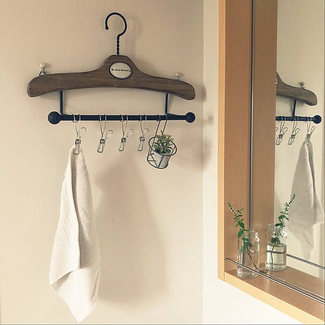 Bathroom,省スペース,再利用ガラス瓶,フェイクグリーン,マイフラ,ひっかけるワイヤークリップ,無印良品,niko and…,タオル掛け,ナチュラル,夏,ミント,後でゆっくりお邪魔します,自然を感じる暮らし Kaeru-Mamaの部屋