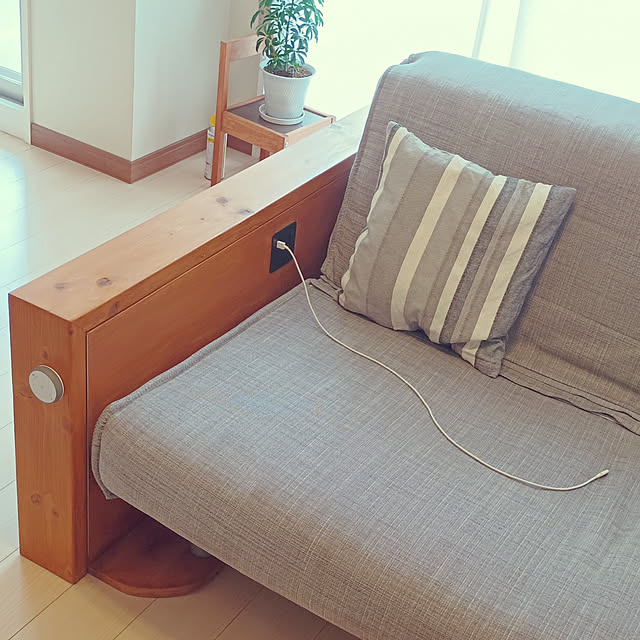 Bedroom,コード収納,USBコンセント,DIY,ソファベッド,配線隠し,ヘッドボードDIY Hikoの部屋