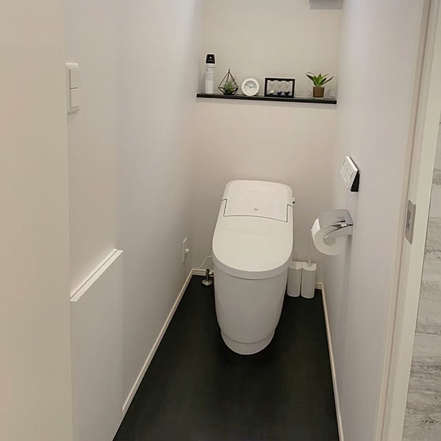 トイレの収納,シンプルインテリア,生活感をなくしたい,ブログ,モノトーンインテリア,こどものいる暮らし,web内覧会,モノトーン,シンプル,トイレ,ニトリ doshi-mamaの部屋