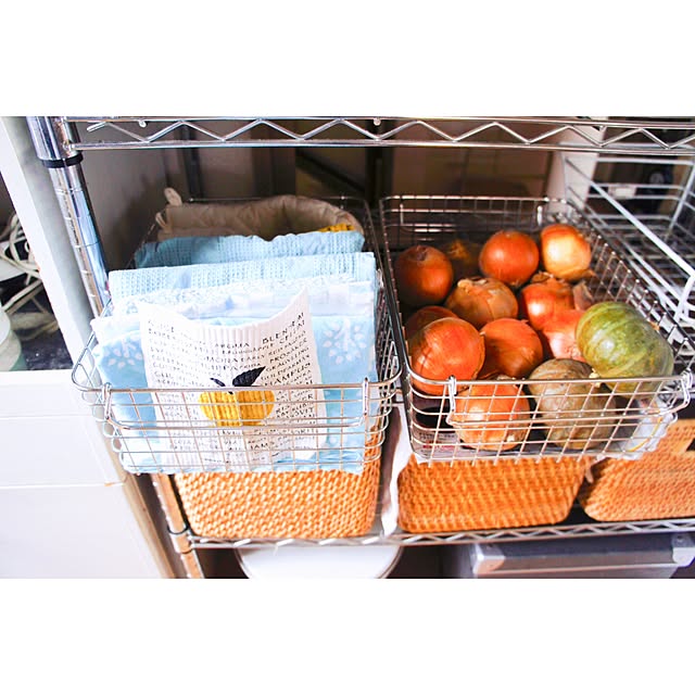Kitchen,スチールラック,オープン収納,手ぬぐい,キッチン,中古マンション,5人家族,無印良品,ニトリ,シンプルライフ,北欧,ステンレスワイヤーバスケット,みせる収納,カゴ収納 mimyの部屋