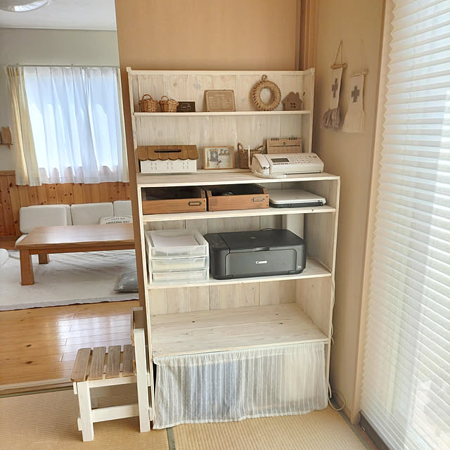 Bedroom,プチプラアイテム,プリンター置き場,ノートパソコン置き場,電話台スペース,収納棚DIY,野地板DIY,野地板で作りました。,ホワイトナチュラル,ホワイト大好き,salut,おうちボックス,ウィービングタペストリー♡,ウィービングタペストリー自作,GWにDIY,椅子DIY,DIY女子,DIYのある暮らし,DIY,ナチュラルインテリアを目指して♡,ナチュラルインテリア,ナチュラルが好き,ナチュラルインテリアに憧れる,ナチュラルキッチンの雑貨,たちかわブラインド feuileの部屋