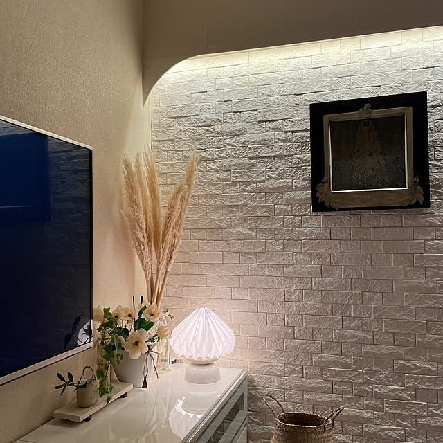 Lounge,ハンドメイド,ペーパーシェード,wiz テーブルランプ,間接照明,ナチュラル,wiz テープライト,Wiz スマートライト,テープライト,テーブルランプ,リメイク,Instagramで見たレシピでした✨,YouTubeにもありましたが,エコカラット momo_sanの部屋