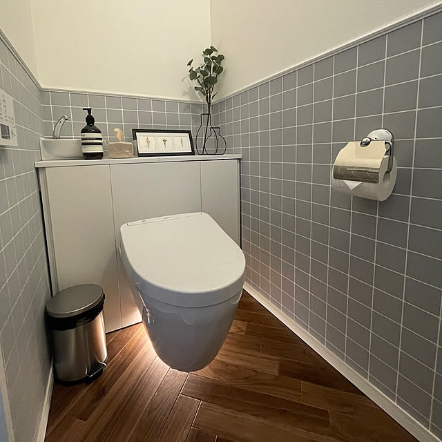 Bathroom,ヘリンボーン,腰壁風,モールディング,ダルトンペーパーホルダー,レストパルF,ダストボックス,無印良品,イソップ aesop,TOTO,IKEA,フレーム,ドライフラワー,セリア,ナチュラル ayaの部屋
