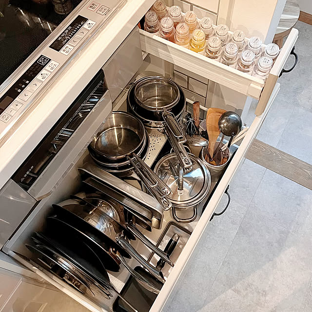 キッチン収納,引き出し収納,ダイソー,ナチュラル,IKEA,雑貨,100均,カフェ風,セリア,海外インテリアに憧れる,グレージュ,コメントお気遣いなく♡,グレー,Kitchen higenekoの部屋