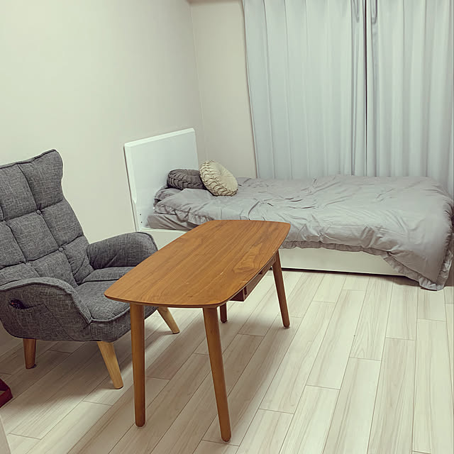 自分だけの場所,持たない暮らし,狭い部屋,一人暮らし,北欧,モノトーン,1K 1人暮らし,猫と一人暮らし,ナチュラル,クッション,Overview kuroitensheの部屋