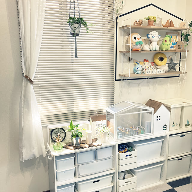 おうち型,サリュ,観葉植物のある暮らし,ミッフィー,ホワイトインテリア,こども部屋,おうち時間を楽しむ,すっきり暮らしたい,みなさまありがとうございます♥︎,みてくださってありがとうございます,心地よい暮らし,暮らしを整える,いつもいいねありがとうございます♡,子供のいる暮らし,DIYのある暮らし,手作り,カーテンレールに付けた♪,ニトリオーダーブラインド,マクラメプラントハンガー felicityの部屋