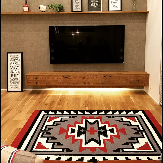 テレビ壁掛け実例99選 Roomclip Mag 暮らしとインテリアのwebマガジン