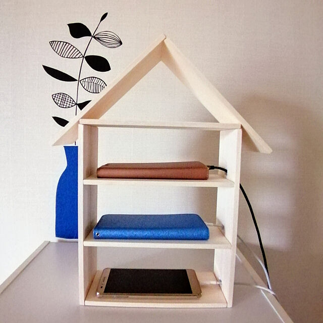 My Shelf,充電コーナー,ドールハウス風,簡単DIY,簡単手作り,北欧風,子どもと暮らす,おうちモチーフ,スマホ置き場 mariyaの部屋