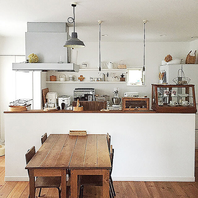 「白×素材で作る、大好きに囲まれたほっと落ち着くカフェ空間」憧れのキッチン vol.54 acoさん