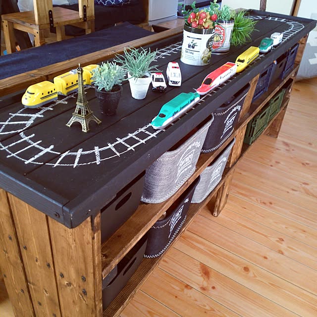 大助かり!子どもも楽しんでできる部屋の片づけアイデア
