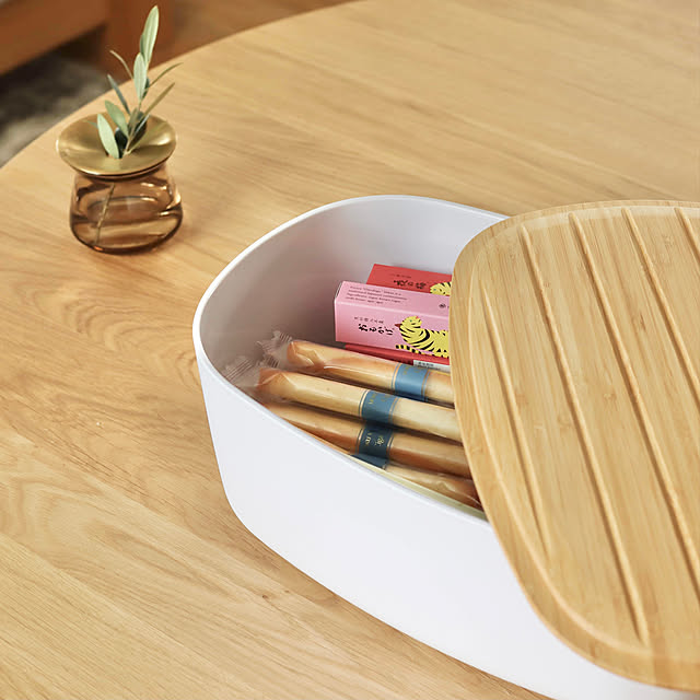 ルナベース,KINTO,お菓子ボックス,お菓子入れ,デンマークデザイン,rigtig ブレッドケース,RIG−TIG,stelton,ステルトン ブレッドボックス,ステルトン,RoomClipショッピング,おうち見直しキャンペーン,My Desk mucilindaの部屋