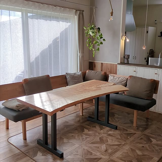 Lounge,グレーインテリア,コーナーソファー,コーナーソファ,オーク材,関家具,ナフコ21スタイル,オーク材ベンチ,リビダイ家具,栃の木テーブル,一枚板テーブル,一枚板テーブルDIY olivierの部屋