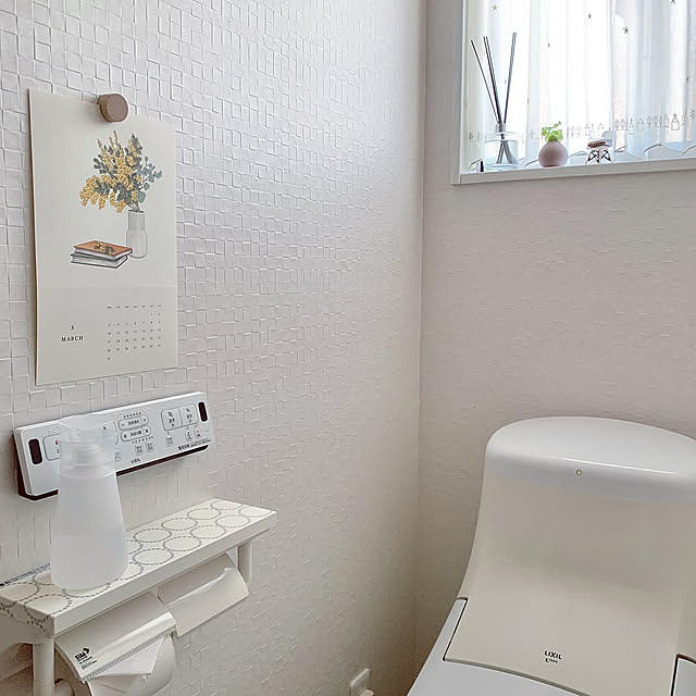 Bathroom,こどもと暮らす,書き初め,春を彩ろう♡,春,北欧、暮らしの道具店　カレンダー,北欧、暮らしの道具店,カレンダー,ディフューザー,Standard Products,mimosa,ミモザ,季節の香り,季節のお花,季節を楽しむ暮らし,トイレのインテリア,素敵な一日を♪,見てくださってありがとうございます♡,明るい部屋作り,カフェカーテン,花 koko_hikaの部屋