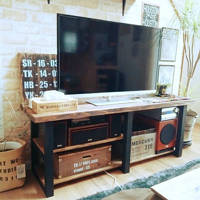 Lounge,男前,足場板,薬箱DIY,配線収納,テレビ台DIY,kazooさんのテレビ台を参考に♡,ブログよかったら見てみて下さい♩ macaの部屋