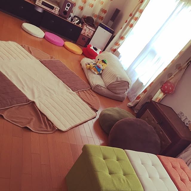 Lounge,ミニ模様替え,日替わり投稿企画!金曜日,雑貨が好き♡,大好きな物に囲まれて暮らす♡,リサ・ラーソンෆ`꒳´ෆ) ˡºᵛᵉ❤⃛,いいね押し逃げすみません^^;,7000イイネありがとう御座います ❁,ホワイトインテリア,いつも感謝してます♡,ナチュラル,いつもいいねありがとうございます♥️,いいね、フォローに感謝です.｡.:*♡,カフェ風,雑貨,ダイソー,アンティーク,買ったもの,セリア,定点観測,リピート品 Umichanの部屋