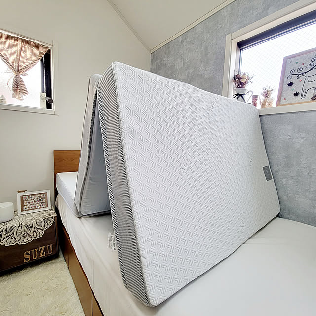 Bedroom,快眠,マットレス,寝具,カラーフォーム,ファセットマットレス,厚さ10㎝,3層ハイブリッド構造,敷布団としてもok,ハードタイプ,腰痛改善,キルティング,くらしのリズムを整える,心地よい暮らし,良い時間を過ごす,建売だけど心地よく,モニター当選,ありがとうございます♡,みなさんに感謝です♡,訪問ありがとうございます♡,コメントお気遣いなく♡,ベッドルーム,minneオープンしてます♡ suzuの部屋