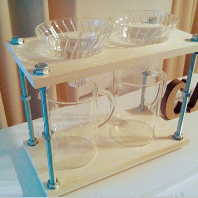 ●主人のDIY●,DIY,ハンドドリップ,ドリッパースタンドDIY,直ボルト & ナット,ハリオ,ハリオコーヒードリッパー,キントー,キントージャグ,端材 DIY,29.8.16♥,落ちる位置もベストコーヒーの位置に,ドリップスタンドDIY,簡単！板に穴開けただけ~~♪。.:＊・゜,Daily RoomClip1199♥,●今日のおすすめ30枚！⇒Thanks●,保存件数10件代,〇,On Walls,いいね❤︎600人感謝です❤︎ heart.emiemi57.whiteの部屋