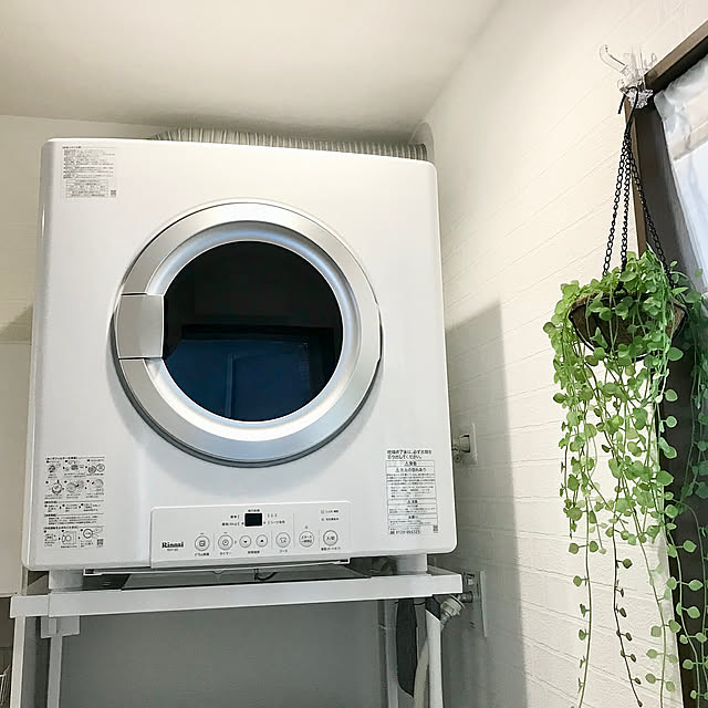 Bathroom,神家電,共働き夫婦におすすめ,時短家事,乾太くん,脱衣所,ニトリ,高コスパアイテム,ホワイトインテリア,シンプルナチュラル,フェイクグリーン♡,ホワイトナチュラル,ホワイト×グリーン miiの部屋