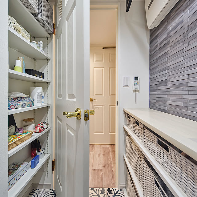 Bathroom,脱衣所兼ランドリールーム,エコカラット,海外インテリア,収納スペース,海外インテリアに憧れる,脱衣所収納棚,ニッチ収納,ニッチ棚,リノベーションマンション,マイホームインテリア,部屋づくりを楽しむ ymの部屋