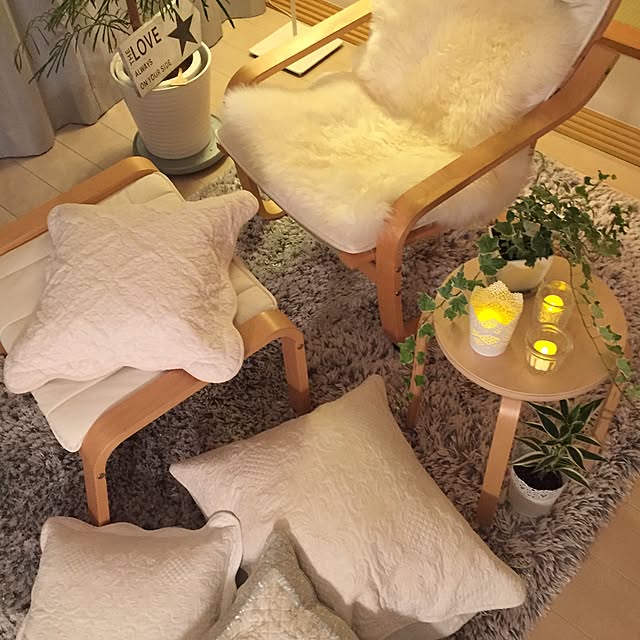 Lounge,アイビー,キャンドル,クッションクラブ♡,ムートン,IKEA,ホワイトインテリア,白が好き♡,シンプル,北欧,グリーンのある暮らし,シンプルナチュラル,スツール,ラグ,キャンドルホルダー Rの部屋