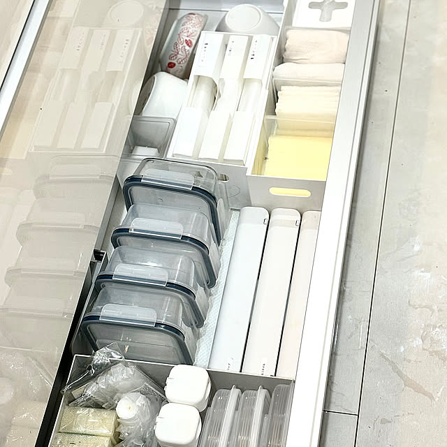 My Shelf,キッチン収納,ホワイトインテリア,リクシルキッチン,大理石調の床,LIXIL kakikuの部屋
