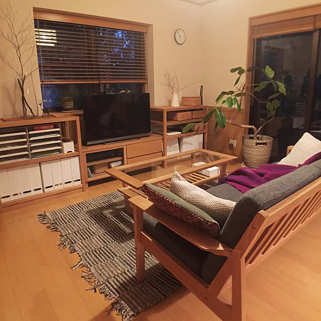 Lounge,テレビ台,ウッドブラインド,無印良品,karf,IKEA,オーク材ユニットシェルフ kamiの部屋
