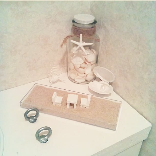 DIY⇒タンクレス♥,トイレ棚の飾り♥,●主人のDIY●,●myアイデア●,salut！,リングを引っ張ると流せます~♥,Bathroom,海の砂。。。本物♥,夏気分♪。.:＊・゜,貝【 はまぐり】&フェイク真珠♥,★ホットユーザー⇒Thank you！★,29.5.23♥,いいね♥500人感謝です♥,Daily RoomClip1115♥,●今日のおすすめ30枚！⇒Thanks●,〇,mag掲載,magに掲載されました✨,❤mag掲載ピック❤ heart.emiemi57.whiteの部屋