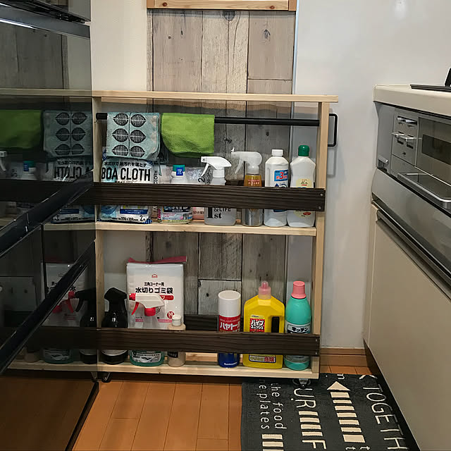Kitchen,ニトリのマット,隙間家具,東芝冷蔵庫,キッチン収納,DIY　,ベジータ冷蔵庫,収納ラック nico25の部屋