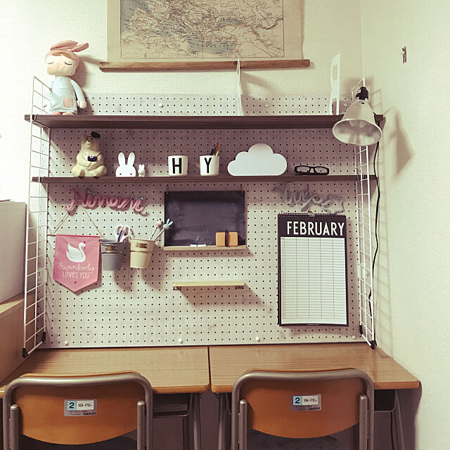 My Desk,ペグボード,有孔ボード,学校の机と椅子,初投稿,IKEA kana3の部屋