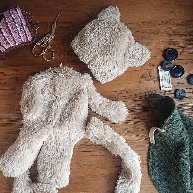 ハンドメイド,猫好き,リメイク,古着リメイク,手作りのぬいぐるみ,お座りじょうずな 猫のミミ,手芸好き,minne販売お休み中,浅草アートブラシ,毛玉取りブラシ,イベント参加,完成したらUPします(* ᴗ ᴗ)⁾⁾,“もちもち猫のぬいぐるみ”を改良 Mi-koの部屋