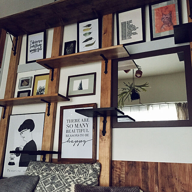 My Shelf,ポスターのある部屋,キャットステップ,キャットタワーDIY,ねこのいる暮らし,アートのある部屋,アートコーナー,壁面ディスプレイ momijiの部屋