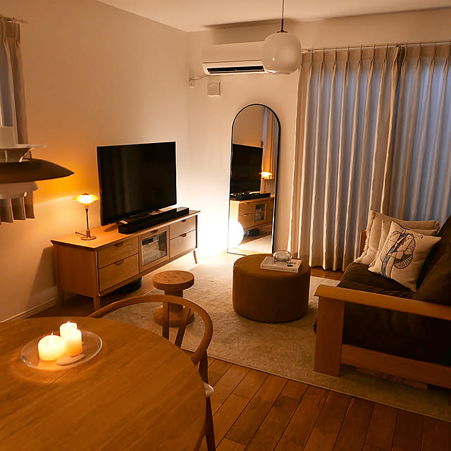 Overview,LV45ラジオハウス,Louis Poulsen,キャンドル,JULES PANSU,ジュール・パンス,ミラー,姿見,Vitra,cork family,コルクファミリー,journal standard Furniture,Glo-Ball,FLOS,ルイスポールセン,夜のリラックスタイム mucilindaの部屋
